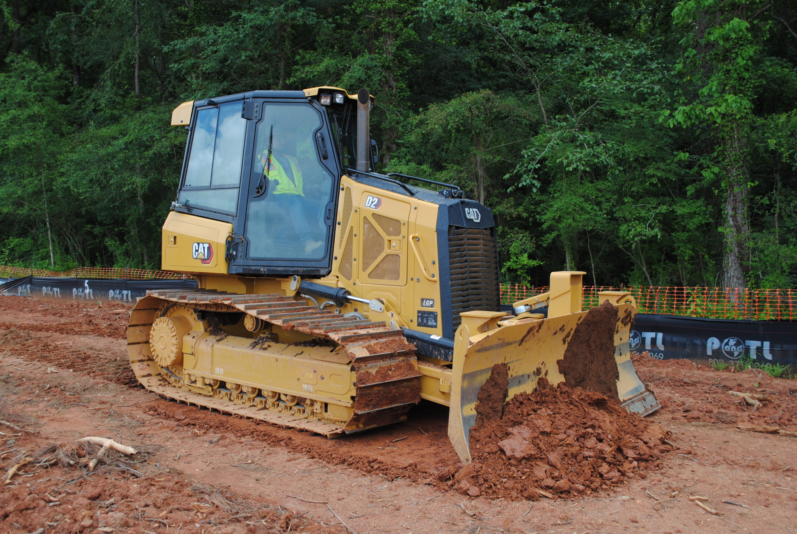 petit tracteur bulldozer cat