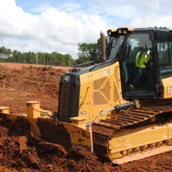 petit bulldozer caterpillar